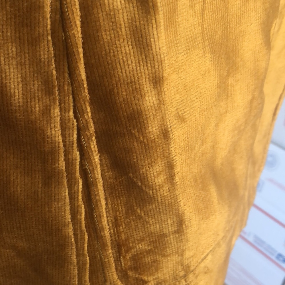 DKNY GOLD BLAZER- Special Occasion / damage - Picture 8 of 9